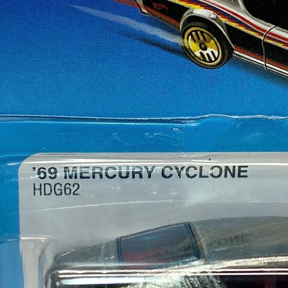 Hot Wheels '69‎ Mercury Cyclone Ultra Hots 2/8 HDG52 Die-cast Car 1:64 NIP 2022